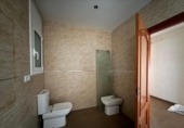 Отдельно стоящий дом с участком на продажу в городе el Vendrell Фото
