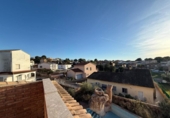 Отдельно стоящий дом с участком на продажу в городе el Vendrell Фото