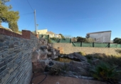 Отдельно стоящий дом с участком на продажу в городе el Vendrell Фото