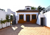 Xalet independent amb terreny en venda a la España, Sanlúcar la Mayor, ref.: TR373977 foto