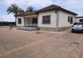Chalet independiente con terreno en venta en la España, Torre-Pacheco, ref: TR380947 foto