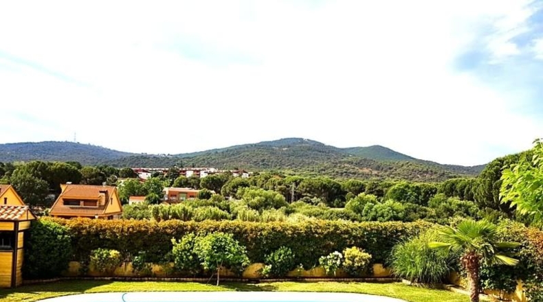 Comunidad de Madrid - Pelayos de la Presa - 620m2