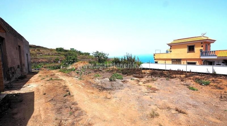 Santa Cruz de Tenerife - San Juan de la Rambla - 13316m2