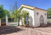 Xalet independent amb terreny en venda a la España, Lucena, ref.: TR159213 foto