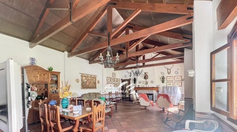 Córdoba - Lucena - 2000m2