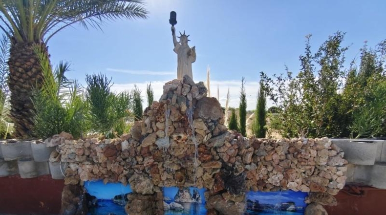 Alicante - Кревильенте - 1999m2