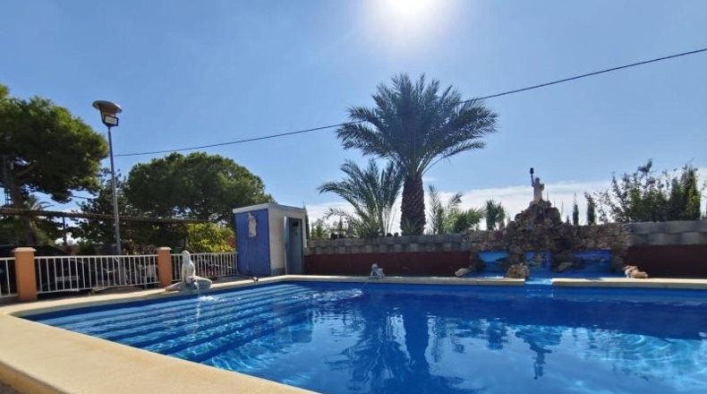 Alicante - Кревильенте - 1999m2