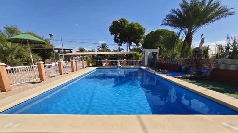 Alicante - Кревильенте - 1999m2