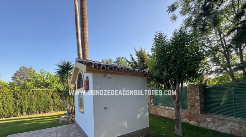 Córdoba - Lucena - 1885m2