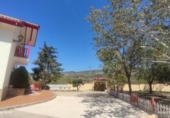 Chalet independiente con terreno en venta en la España, Ibi, ref: TR267848 foto