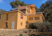 Chalet independiente con terreno en venta en la España, Tortosa, ref: TR222941 foto