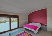 Chalet independiente con terreno en venta en la España, Bueu, ref: TR358089 foto