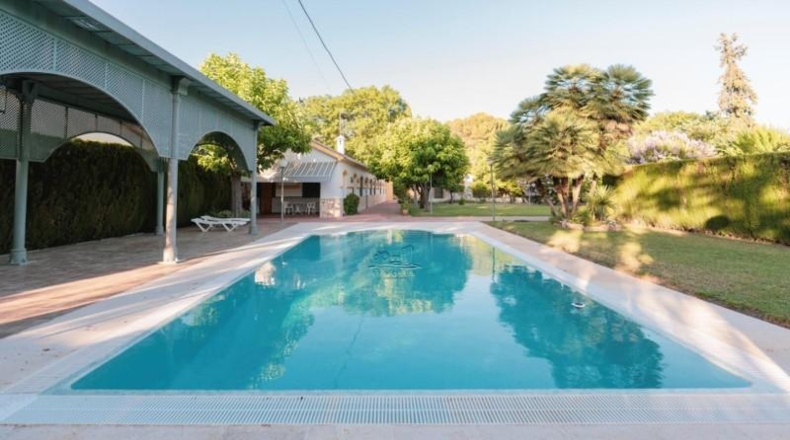 Córdoba - Лусена - 2000m2