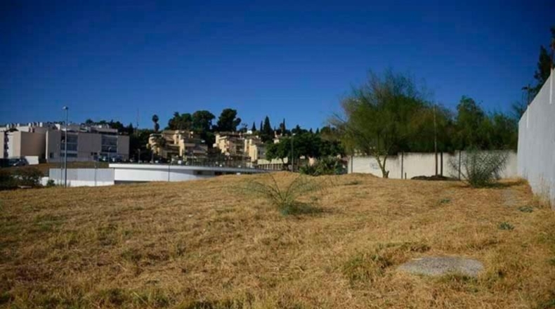 Seville - Tomares - 2000m2