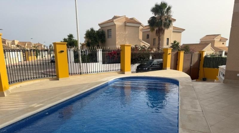 Almería - San Juan de los Terreros - 253m2