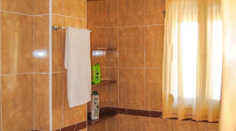 Alicante - La Nucía - 330m2