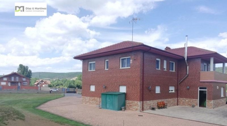 León - Santa Colomba de Curueño - 300m2