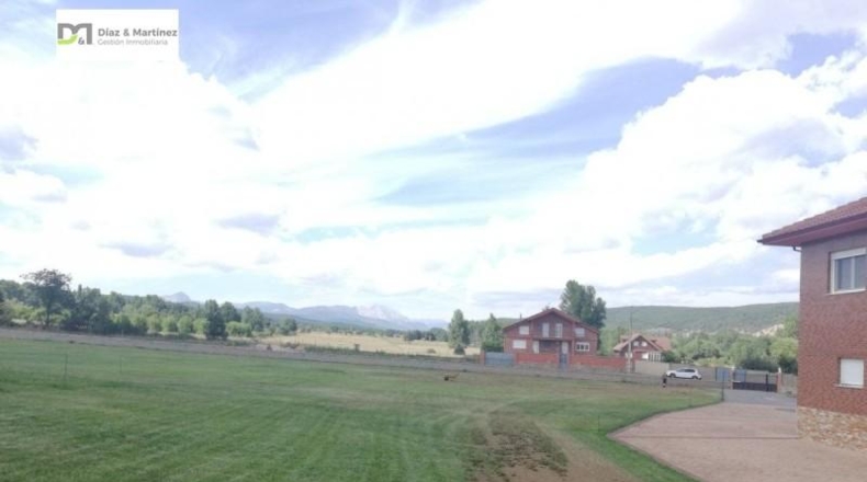 León - Santa Colomba de Curueño - 300m2