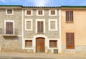 Дом с участком на продажу в городе Mancor de la Vall Фото