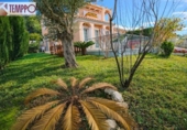 Дом с участком на продажу в городе Calafell Фото