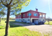 Chalet independiente con terreno en venta en la España, Ciudad Rodrigo, ref: TR243008 foto