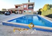 Chalet independiente con terreno en venta en la España, Castellón de la Plana, ref: TR369559 foto