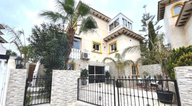 Alicante - Dehesa de Campoamor - 255m2