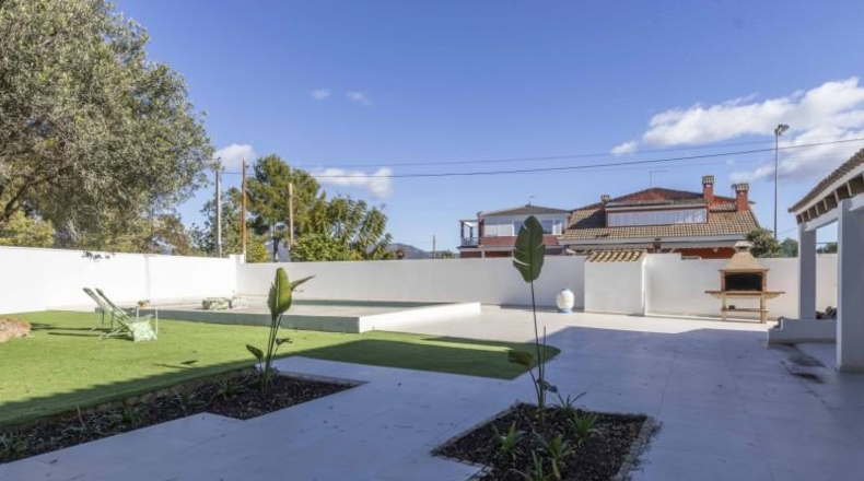 Valencia - Puebla de Vallbona - 1015m2
