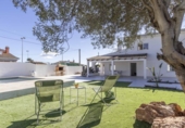 Chalet independiente con terreno en venta en la España, La Pobla de Vallbona, ref: TR377239 foto
