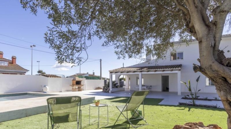 Valencia - Puebla de Vallbona - 1015m2