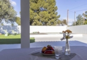 Chalet independiente con terreno en venta en la España, La Pobla de Vallbona, ref: TR377239 foto