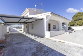 La Pobla de Vallbona 1015&nbsp;m²