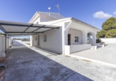Chalet independiente con terreno en venta en la España, La Pobla de Vallbona, ref: TR377239 foto