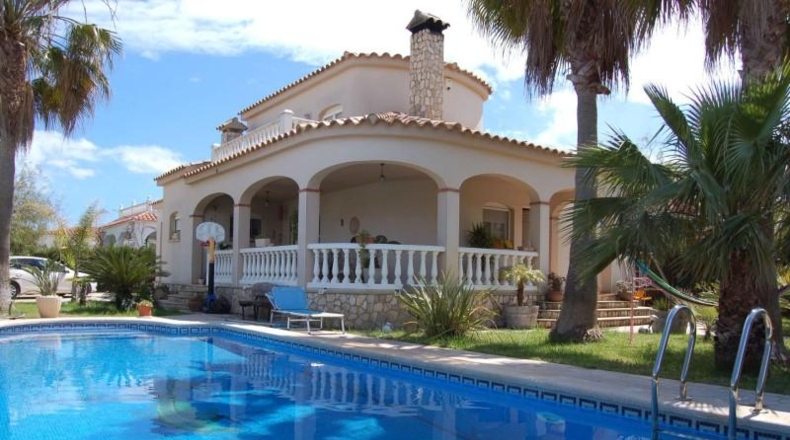 Tarragona - Deltebre - 713m2