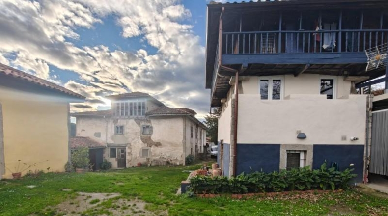Asturias - Правиа - 7000m2
