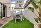 Chalet independiente con terreno en venta en la España, Orihuela, ref: TR144305 foto