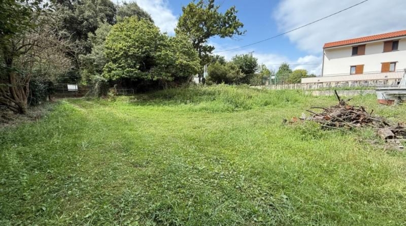 Cantabria - San Vicente de la Barquera - 2397m2