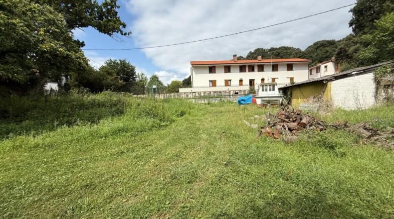 Cantabria - San Vicente de la Barquera - 2397m2