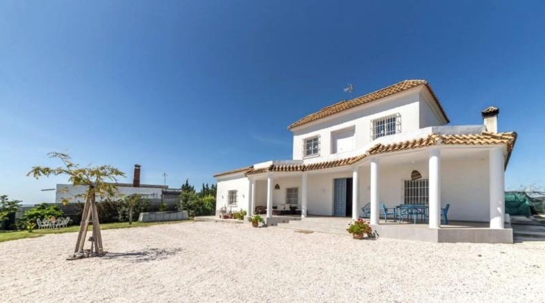 Sevilla - Cantillana - 3000m2