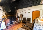Загородный дом с участком на продажу в городе Castellar del Vallès Фото