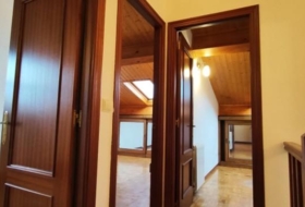 Torrelavega 240&nbsp;м²