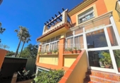 Отдельно стоящий дом с участком на продажу в городе Chiclana de la Frontera Фото