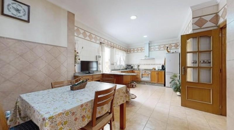 Валенсия - Cheste - 268m2