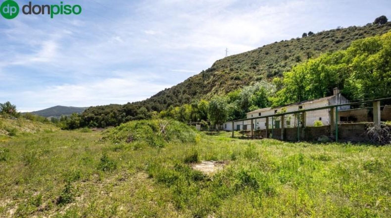 Granada - Granada - 14071m2