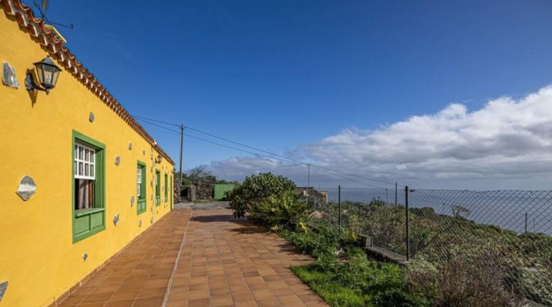 Santa Cruz de Tenerife - Poleal - 2105m2