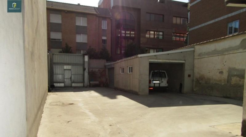 Community of Madrid - Torrejón de Ardoz - 350m2