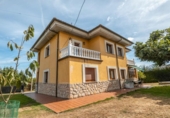 Casa de camp amb terreny en venda a la España, Pola de Siero, ref.: TR342304 foto