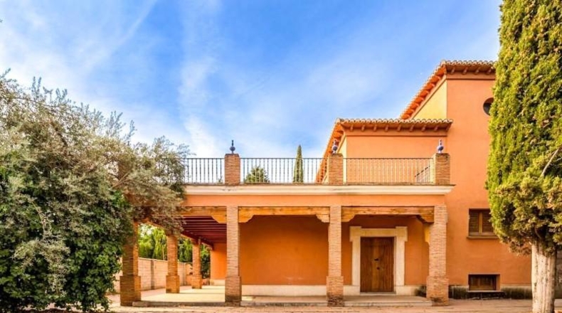 Granada - Albolote - 1466m2