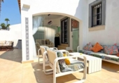 Chalet independiente con terreno en venta en la España, Orihuela, ref: TR359157 foto
