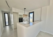 Отдельно стоящий дом с участком на продажу в городе els Poblets Фото
